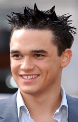 Gareth Gates (not Brooks)