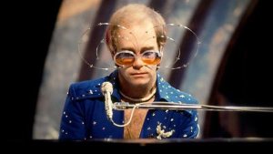 Elton in his beloved Fianna outfit