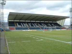 1942979376a8316590500l